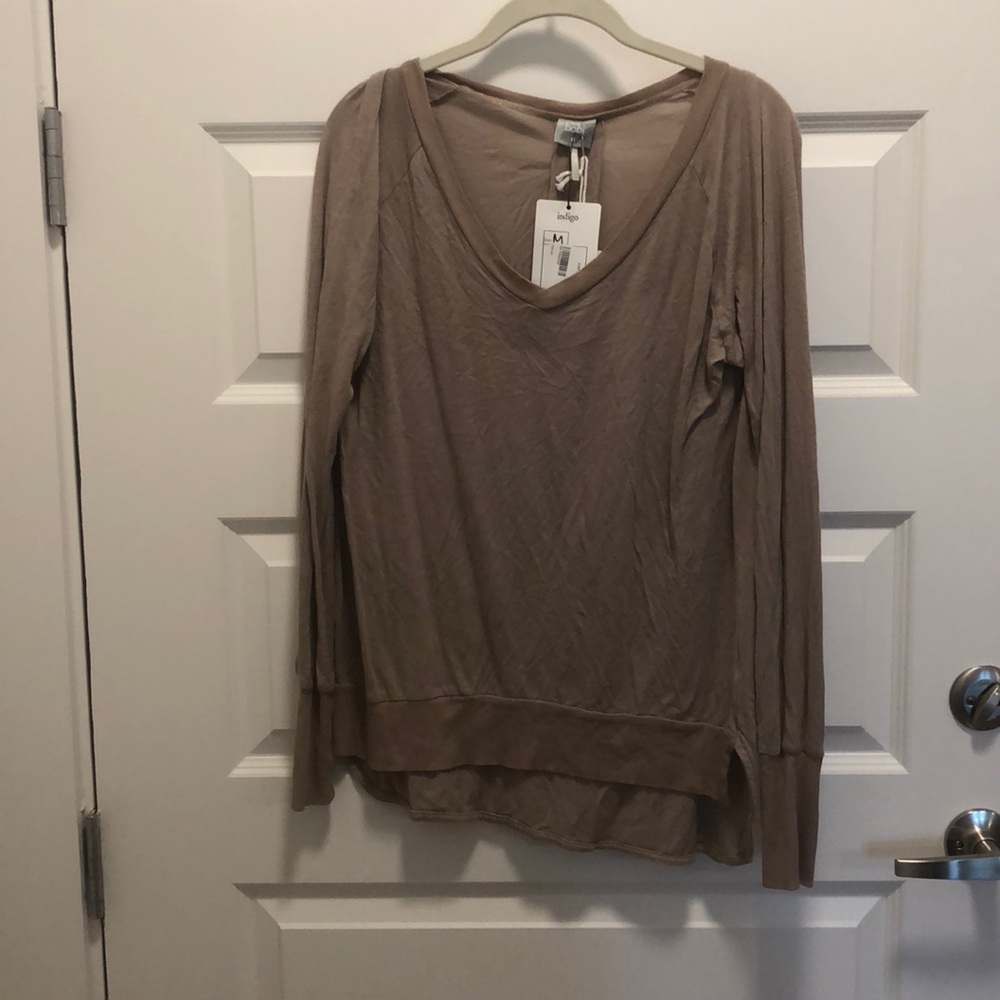 Long sleeve tee